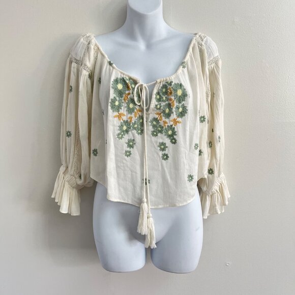 Free people Giving Kind Off Shoulder Embroidered Top Size XS‎ - Picture 2 of 8
